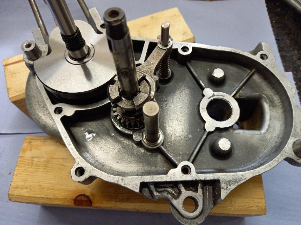 Vorster Zweiradschmiede V 2 VorsterZweiradschmiede  V2 Glatzlef Donnerwerk DieFallensteller www.DieFallensteller.de Die Fallensteller vBBildideen Puch Maxi N S Mofa Moped