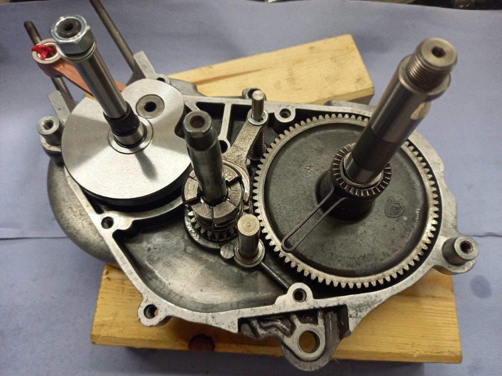 Vorster Zweiradschmiede V 2 VorsterZweiradschmiede  V2 Glatzlef Donnerwerk DieFallensteller www.DieFallensteller.de Die Fallensteller vBBildideen Puch Maxi N S Mofa Moped