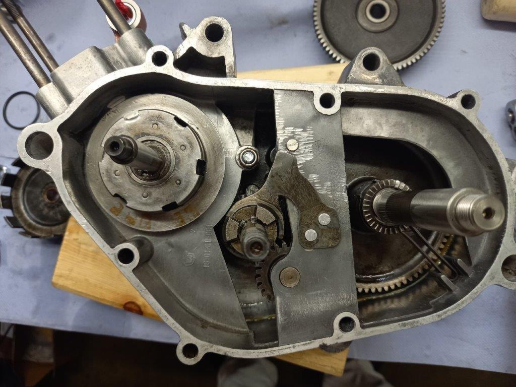 Vorster Zweiradschmiede V 2 VorsterZweiradschmiede  V2 Glatzlef Donnerwerk DieFallensteller www.DieFallensteller.de Die Fallensteller vBBildideen Puch Maxi N S Mofa Moped